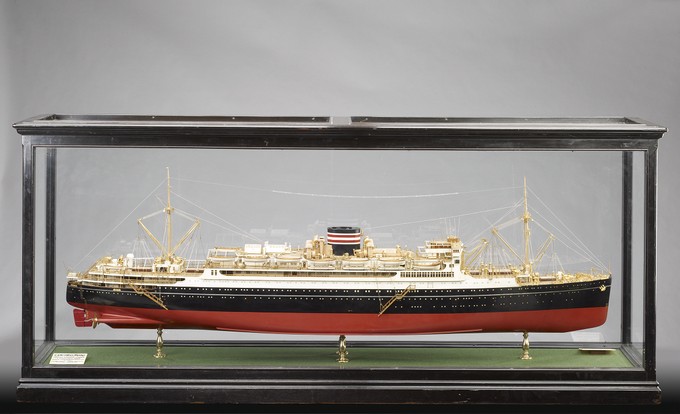 Liner, Chichibu Maru (renamed Titibu Maru, 1938, and Kamakura Maru, 1939), Builder's Model