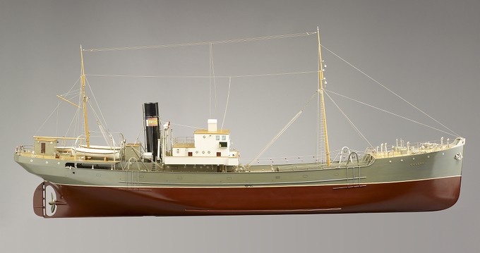 Spanish Steam Trawler (design fror two vessels: Galerna and Vendaval), Builder's Model