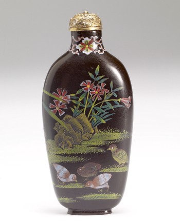 Snuff Bottle, with enamelled quail and flowers