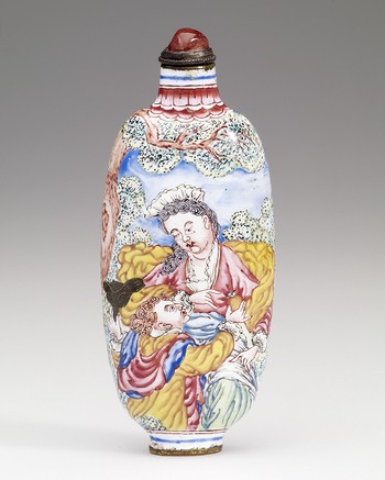 Snuff Bottle, with depiction of European subjects