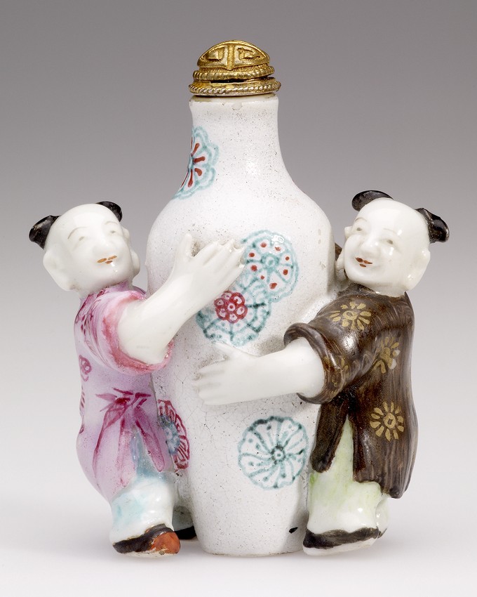 Snuff Bottle, moulded in the form of two boys embracing a large porcelain pot
