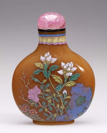 Snuff Bottle, with enamelled flowers