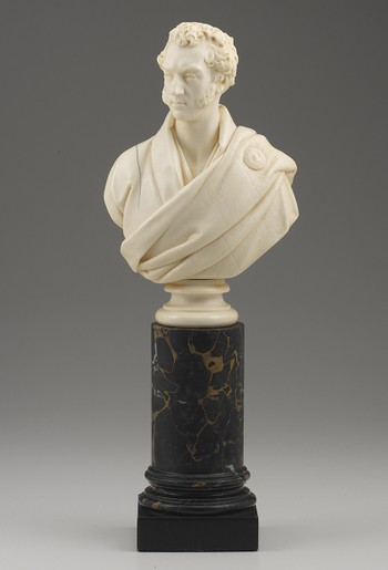 Bust of a Man wearing a loosely draped cloak with round pin, probably Alan Cunningham or John Forbes