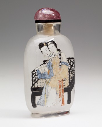 Snuff Bottle in glass with two sisters and a poem
