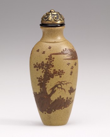 Snuff Bottle in Yixing with Slip Decoration