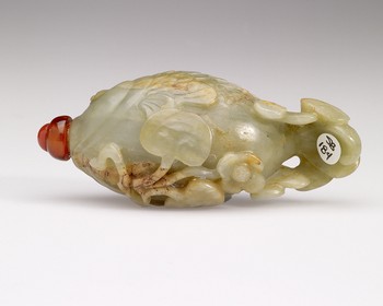 Snuff Bottle in the form of a plump fish