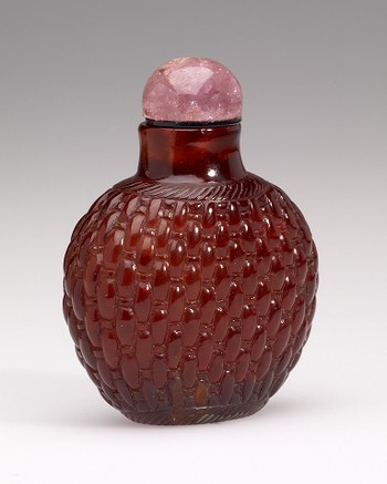 Snuff Bottle, with carved basket weave design