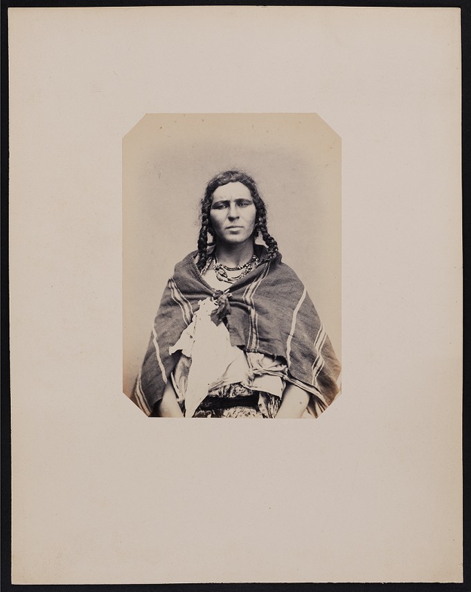 266. Echahla Ben Ehbala (26 years old) Arab woman of the Ilbarnia tribe (Constantine province). Height: 1m, 60cm – Black hair and eyes (Arab father and mother). Photographed in Paris.