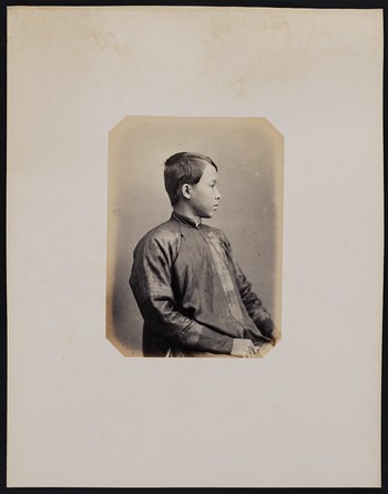 Ambassade Cochinchinoise à Paris, frontal. 168. Tran-van Luong (17 ans) fils du Préfet de Saigon, profile