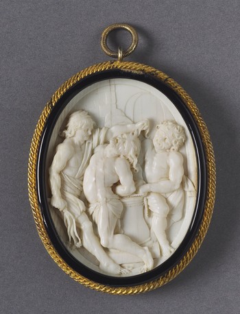 Rosary Pendant: Christ at the Column